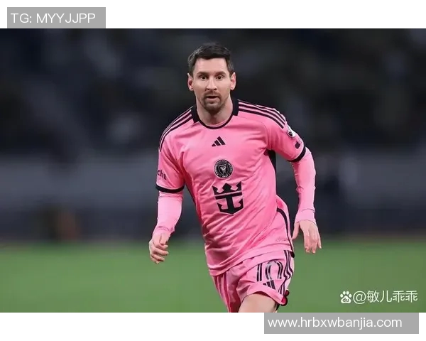 足球明星因过度使用手机导致设备损坏引发热议，球迷纷纷调侃其生活习惯