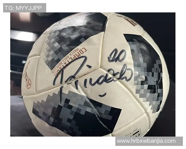 足球明星签名造假事件揭露体育界黑幕引发广泛关注与讨论 足球明星签名造假事件揭露体育界黑幕引发广泛关注与讨论